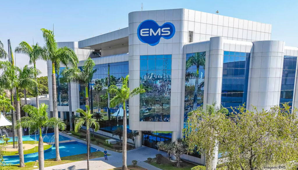 EMS amplia pesquisa de medicamentos com nova unidade em Manaus